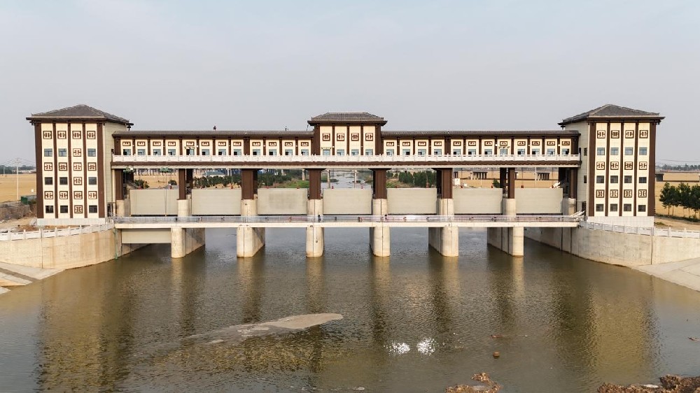 鶴壁市淇縣衛(wèi)河共產(chǎn)主義渠治理工程金屬結(jié)構(gòu)設(shè)備與機電設(shè)備采購及安裝項目